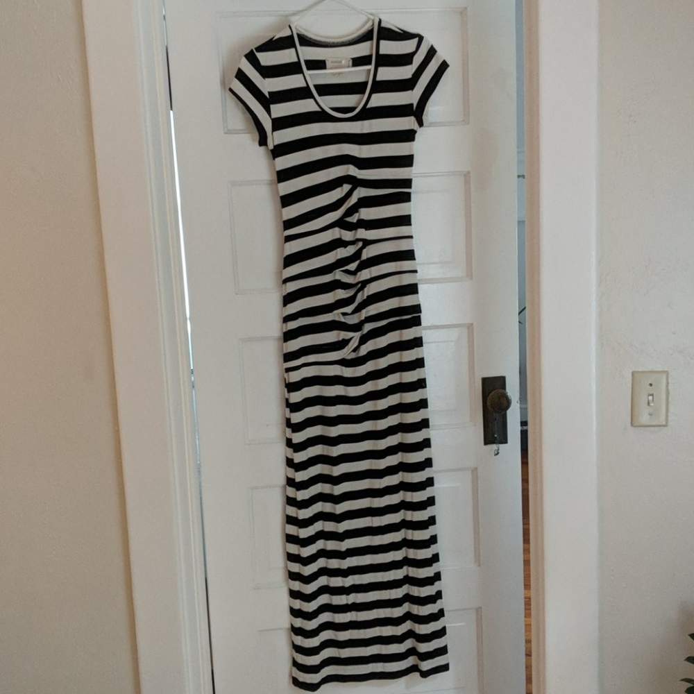 NWOT Nicole Miller Artelie stripped dress